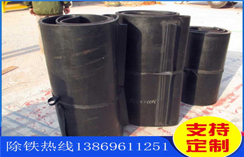 永磁除鐵器，皮帶除鐵器，永磁皮帶除鐵器安裝高度有什么標(biāo)準(zhǔn)嗎