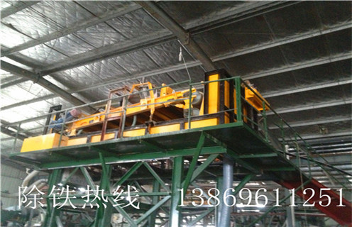 永磁帶式除鐵器，四川永磁帶式除鐵器工作原理_如何卸鐵國家標(biāo)準(zhǔn)安裝工作視頻_四川永磁帶式除鐵器工作原理 