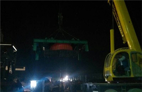 油冷電磁自卸除鐵器，湖南油冷自卸式電磁除鐵器工作視頻_國家標(biāo)準(zhǔn)_湖南油冷自卸式電磁除鐵器廠家訂做配電箱型號(hào) 